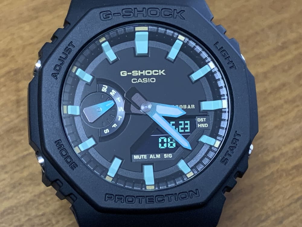 G-SHOCK「GA-2100RC-1AJF」をレビュー。緑青の色がオシャレな時計